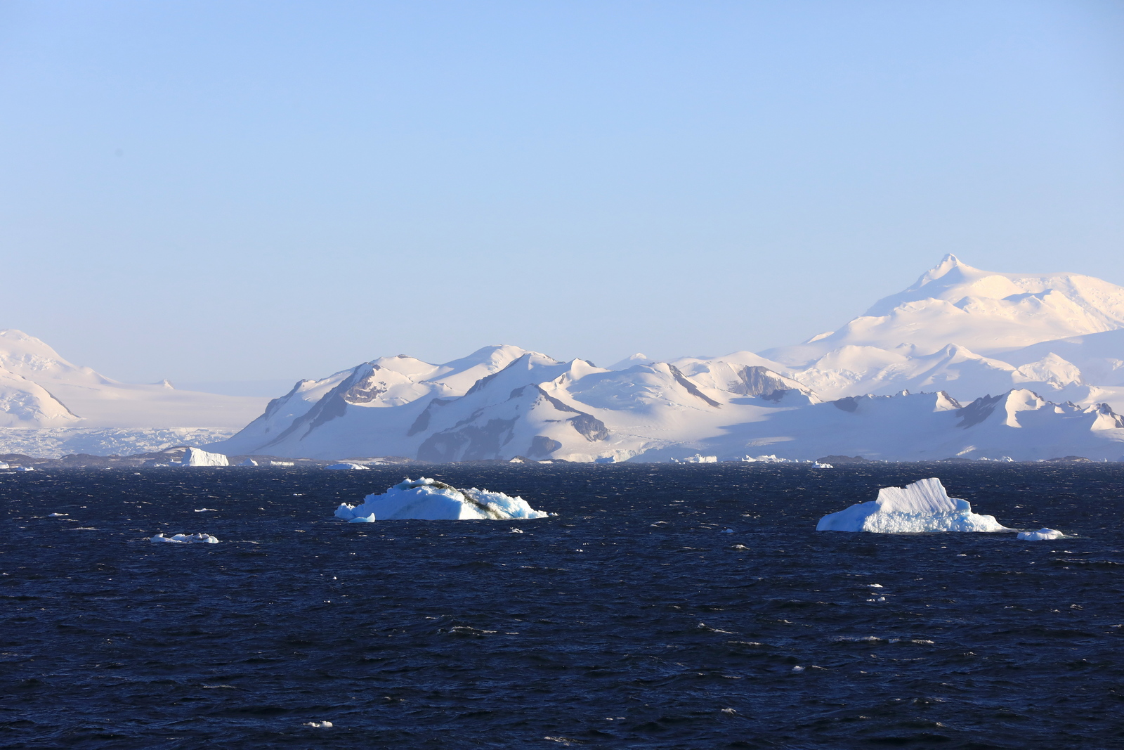 1702_Antarctique_01483_c_sm.jpg