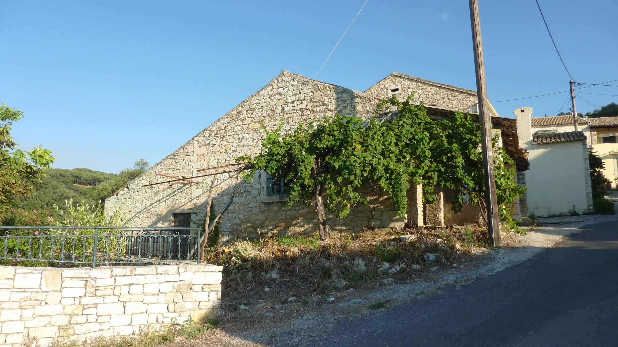 Vasilika Sept 2014 Corner old house (1).jpg