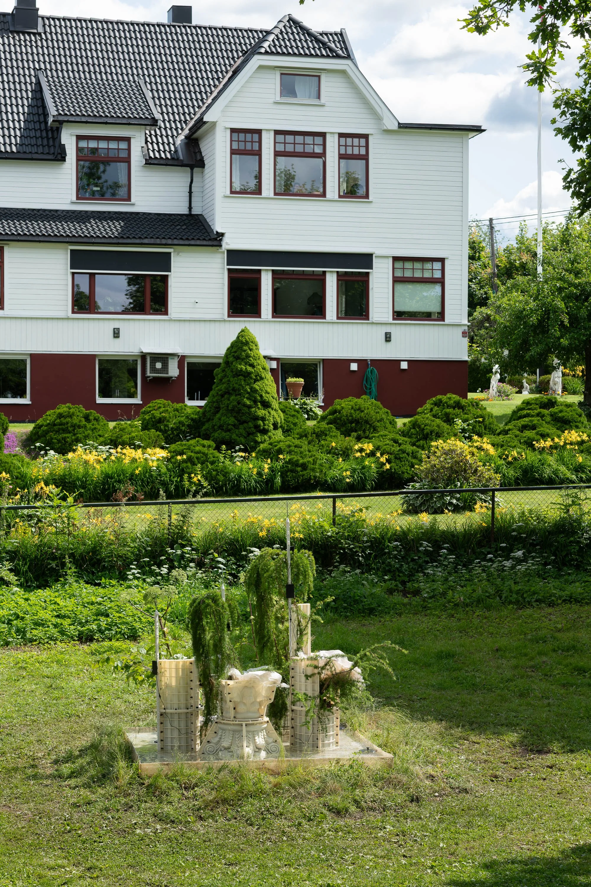 Billedhoggerforening_Skulpturpark_2025_WebRes_29.jpg