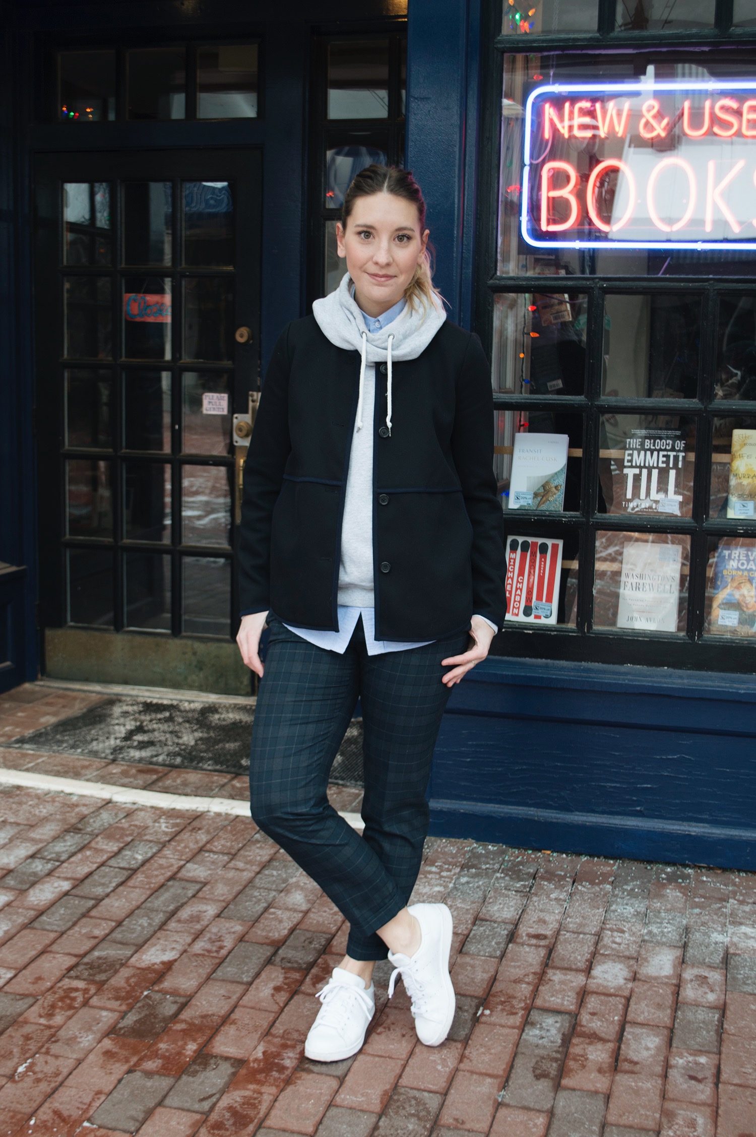 ZARA TROUSERS (SIMILAR HERE , HERE ), J.CREW BLAZER (SIMILAR HERE ) AND BUTTON DOWN , NIKE PULLOVER , STAN SMITH SNEAKERS