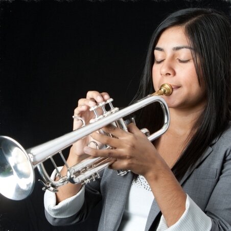 estela-aragon-trumpet-player-teacher-lessons-online-austin-texas.jpg