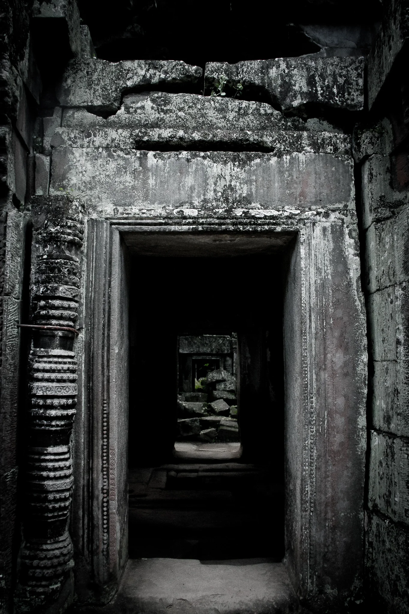 Tomb-Raiders-Siem-Reap-Cambodia-Pip-Cowley-10.jpg