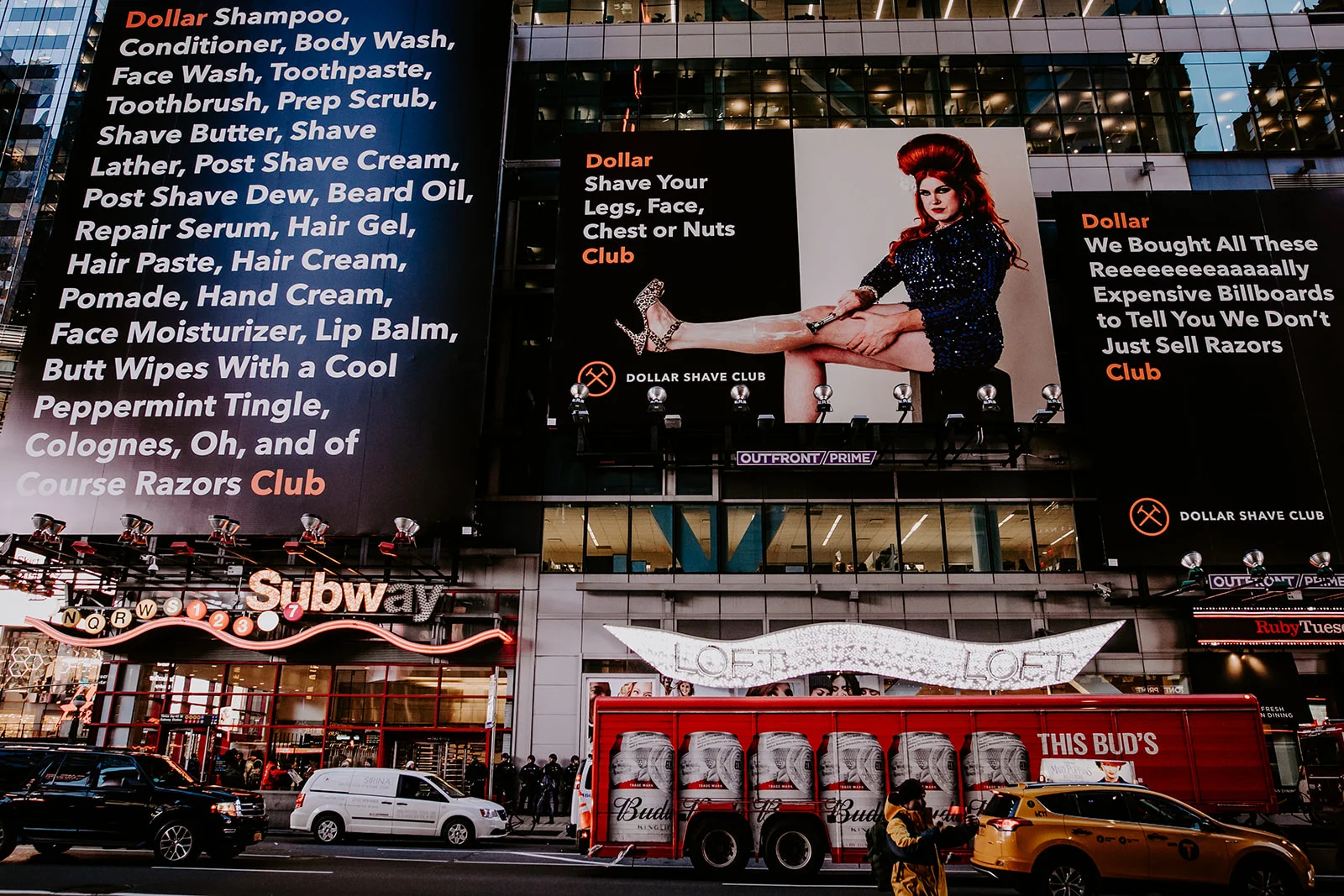 DollarShaveClub_TimesSquareBillboard-20190103029.jpg