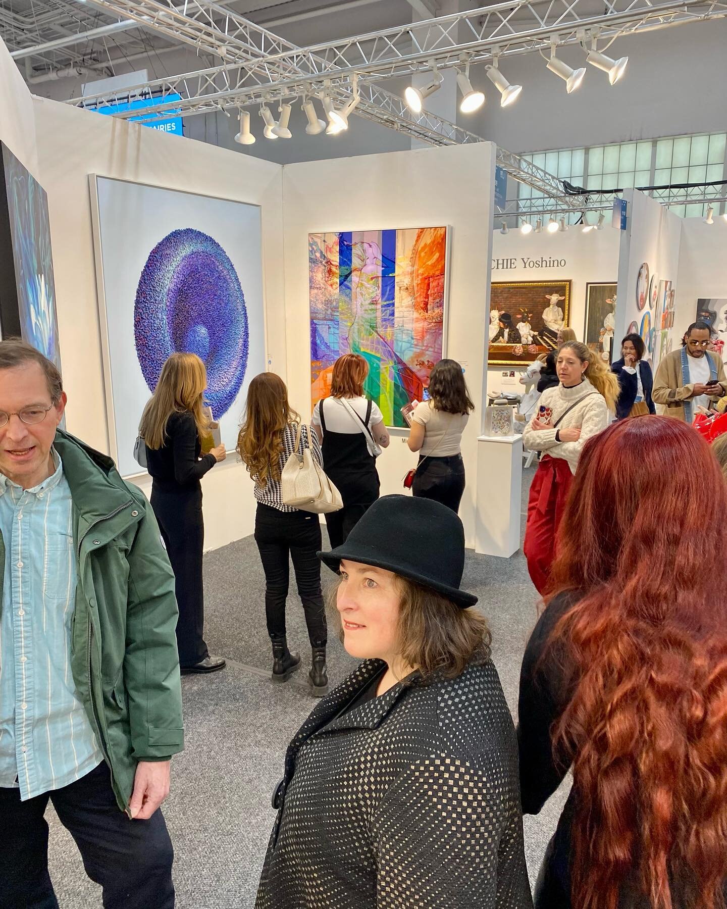 Art is back and living large in #NYC Busiest opening night in years @artexponewyork Huge fair happening all weekend! #dontmissit