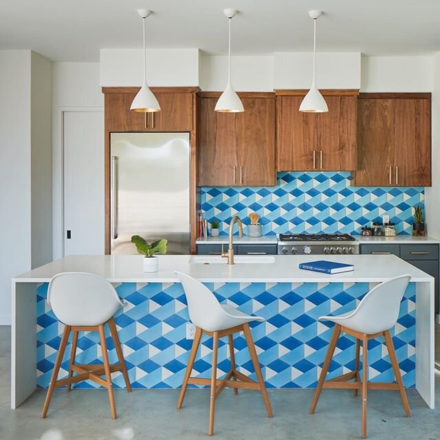 Durwood Duplex: Custom tile by DMA and @clayimports 
DMA Team: @at_cundiff @thehuntertipps and Davey
Built by @urbanatxdevelopment 
Styling by @sojourn_staging_austin 
Countertops by @agdirect_ 
Photography by @leonidfurmanskyphotographer 
#austintex