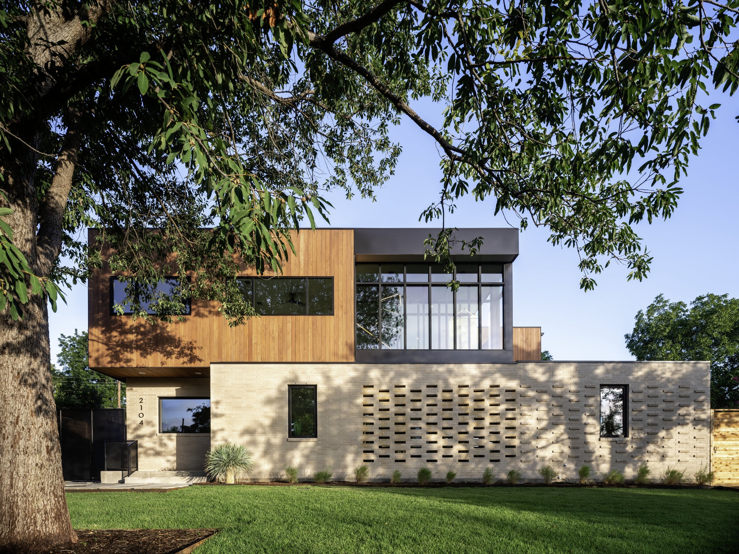 ANN ARBOR RESIDENCE