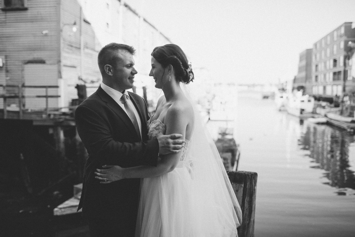 Jill_Matt_Mariners_church_wedding_portland_oldport_waterfront014.jpg