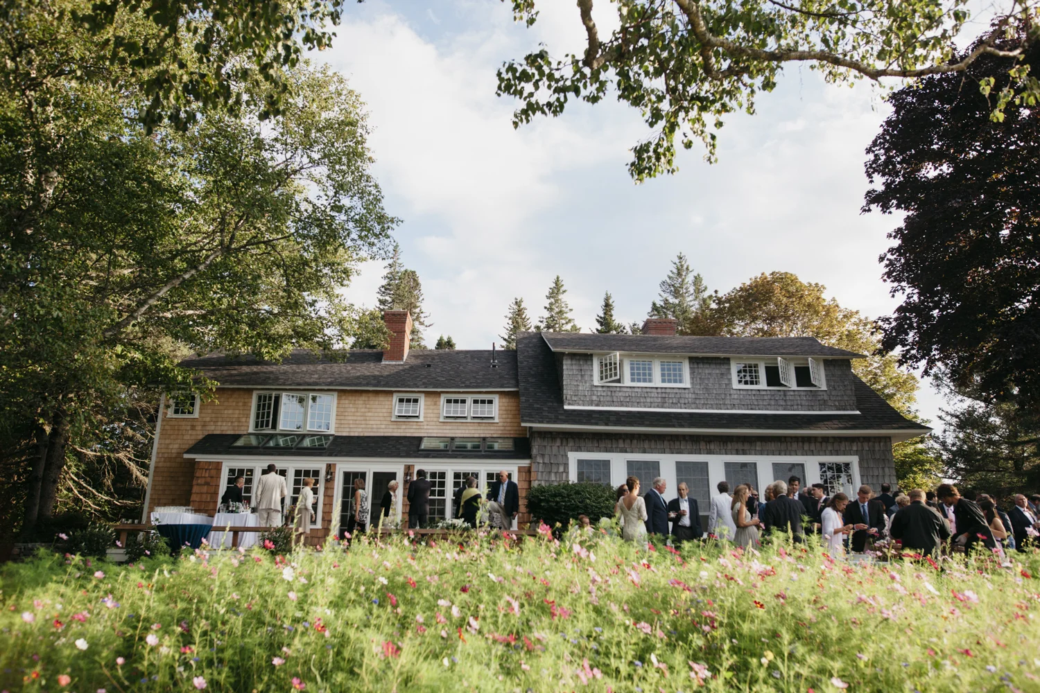 Jackie_Phils_Wedding_tenants_harbor_Maine019.jpg