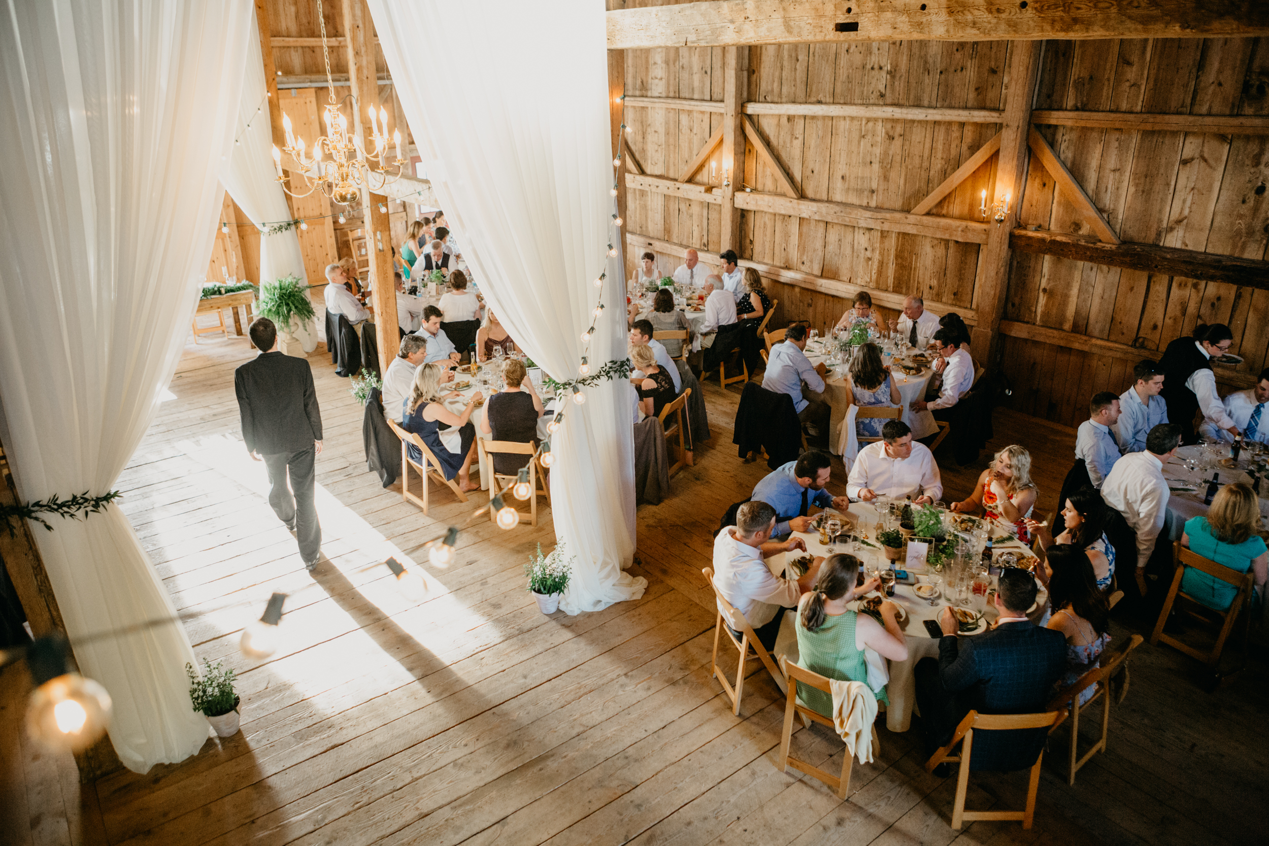 Sam_Joey_William_Allen_farm_barn_wedding_044.jpg