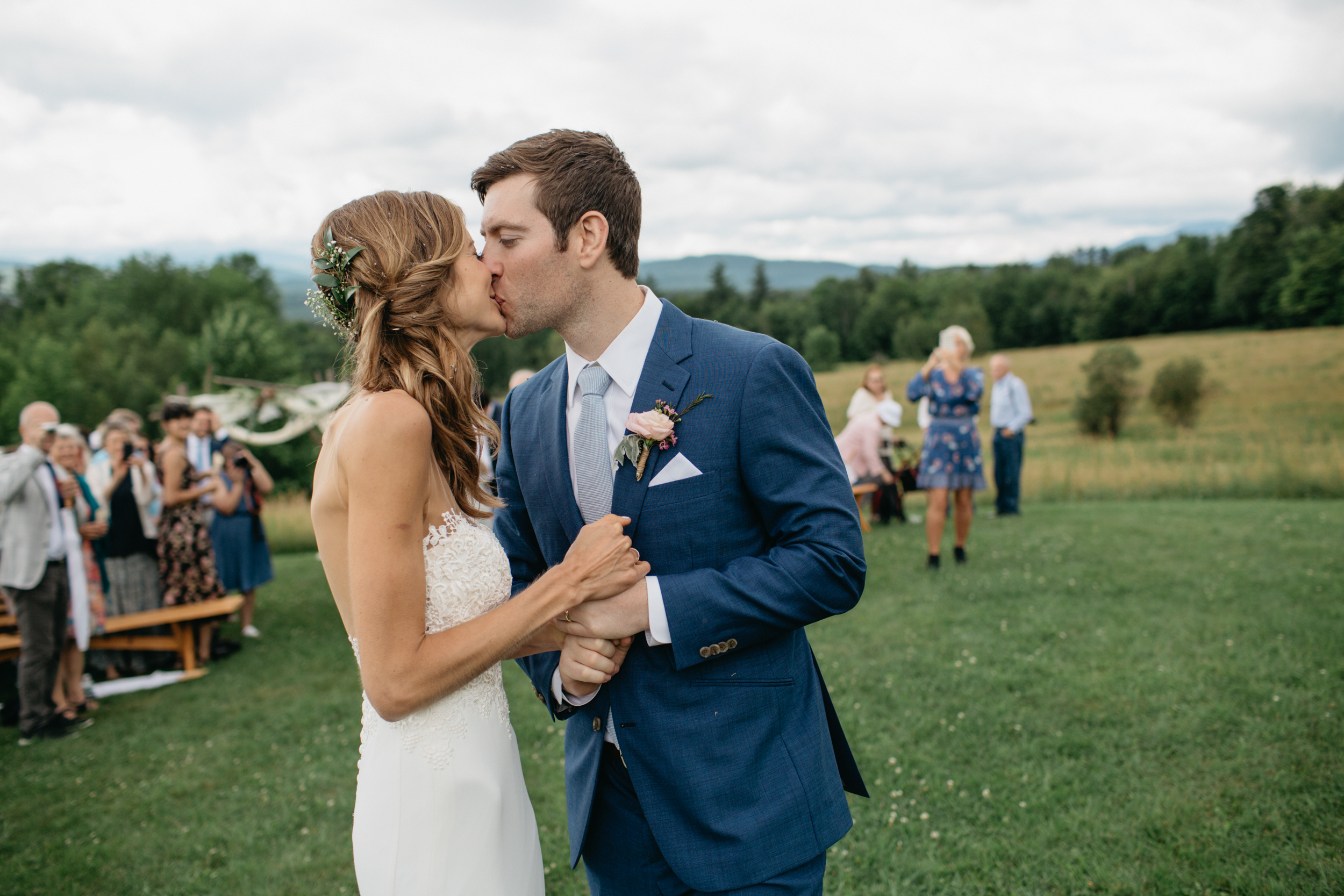 Karen_Alex_Bliss_ridge_farm_Vermont_wedding018.jpg