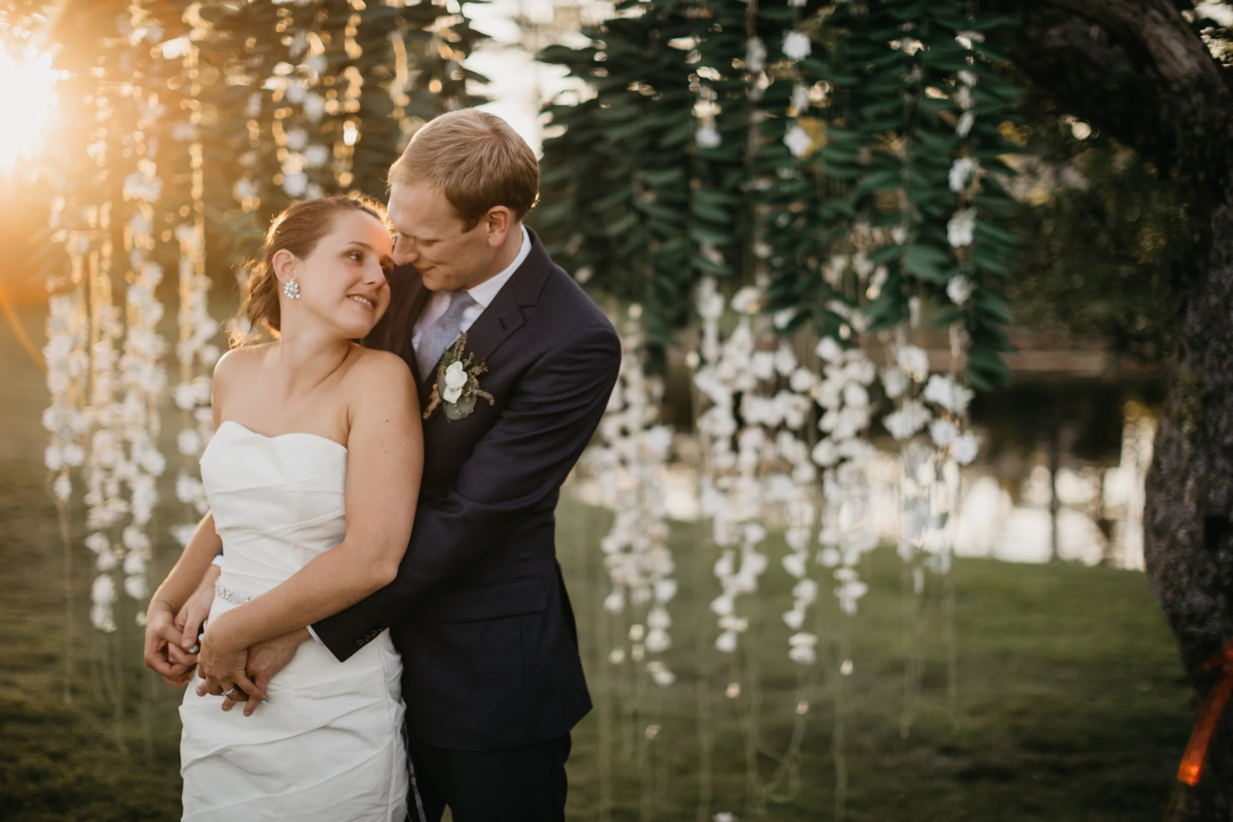 Jessie_Erik_Pownal_Maine_Wedding_William_allen_farm_049.jpg