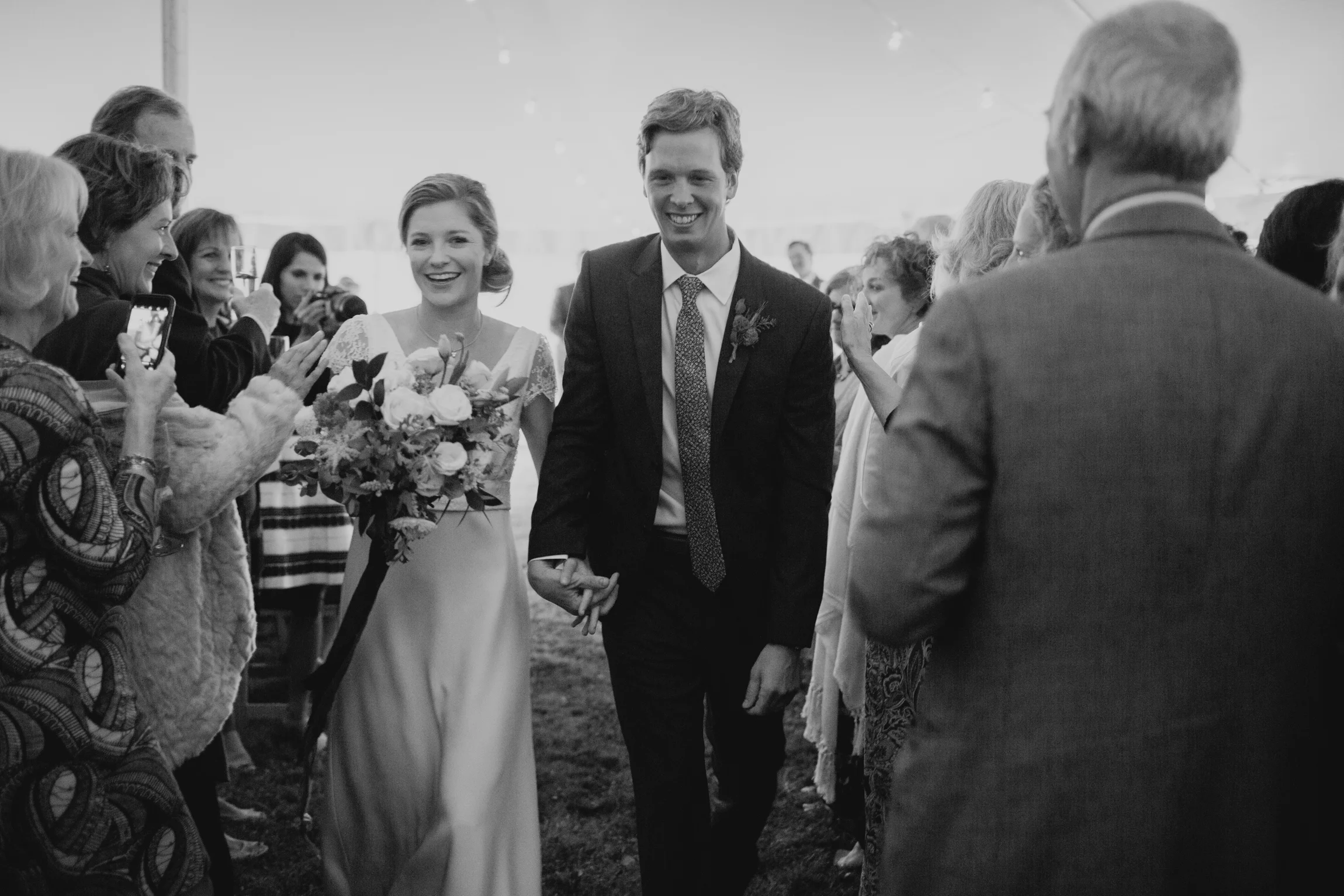 mari_luke_harpswell_Maine_rainy_backyard_wedding_026.jpg