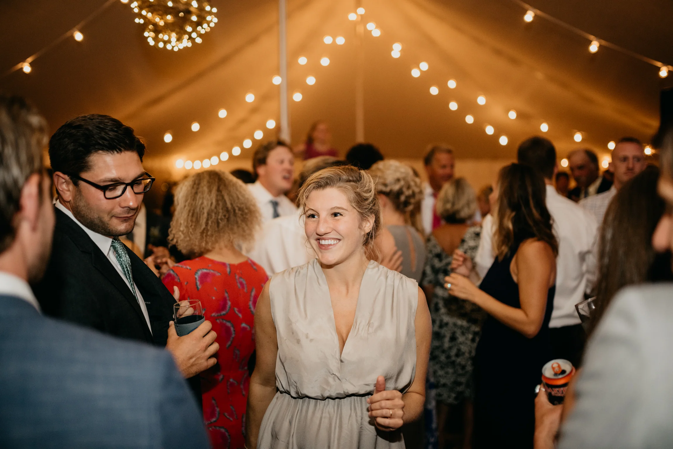 mari_luke_harpswell_Maine_rainy_backyard_wedding_057.jpg