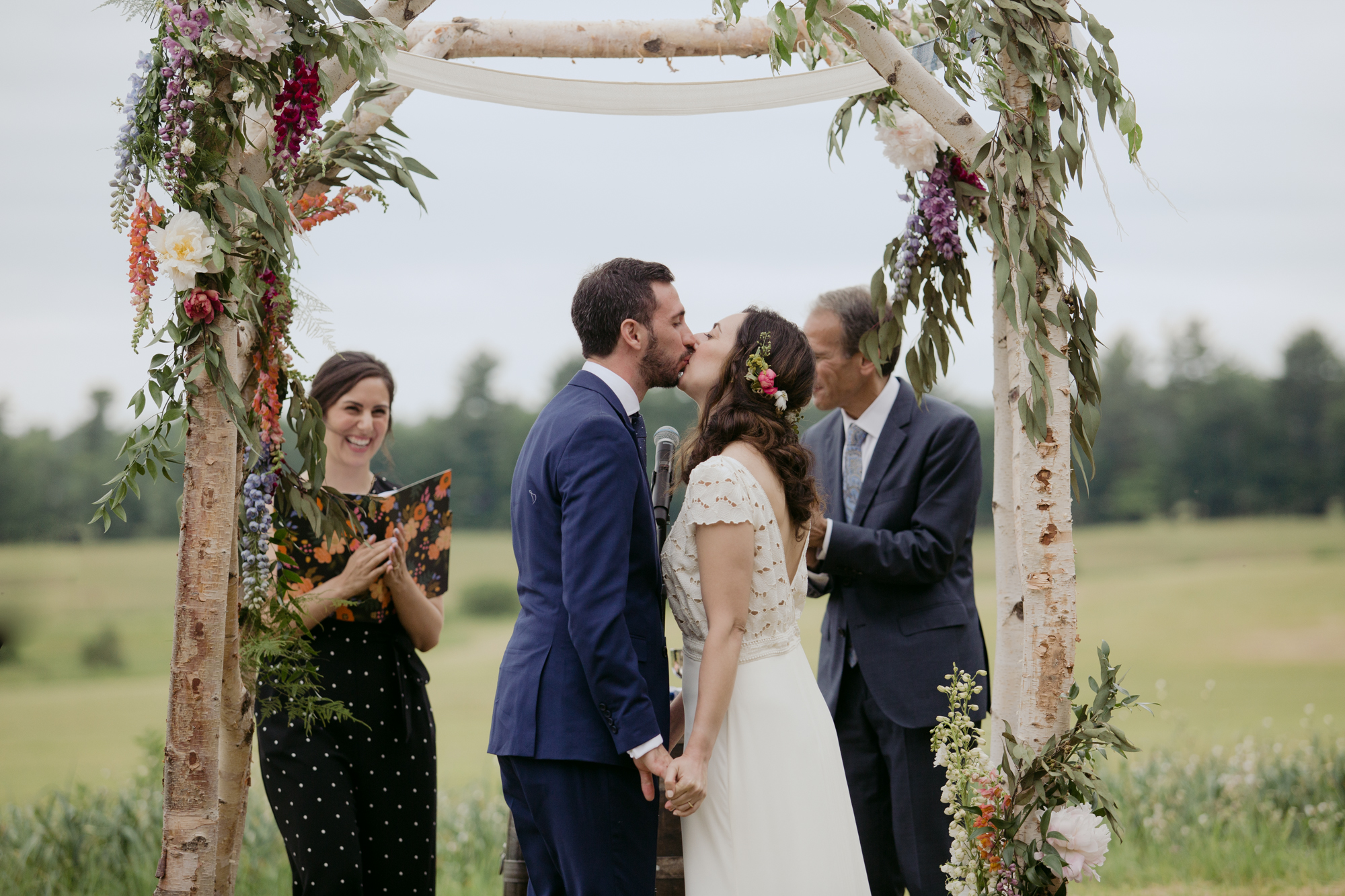 broadturn_flower_farm_wedding_scarborough_maine_barn_wedding022.jpg