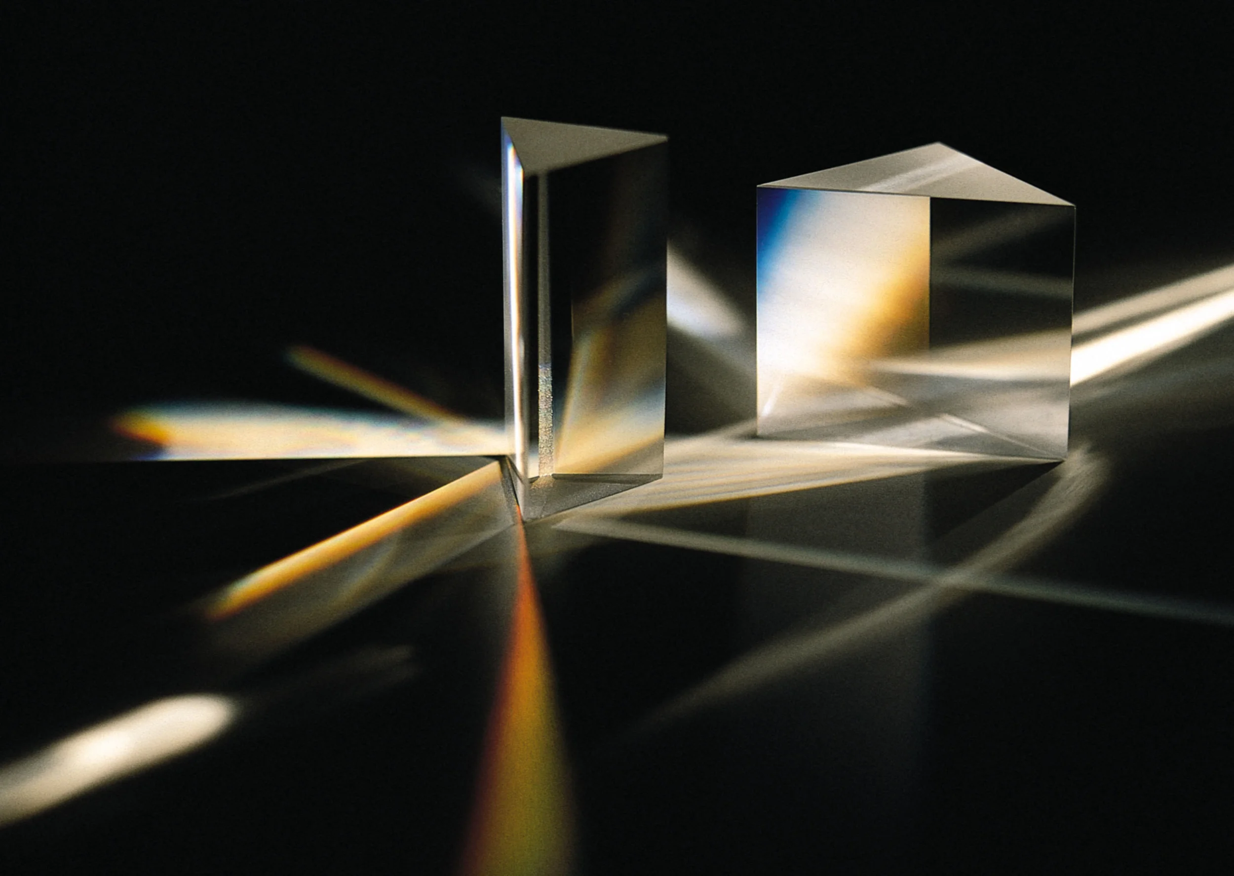 light-prism-prismatic-272311-2950x2094.jpg