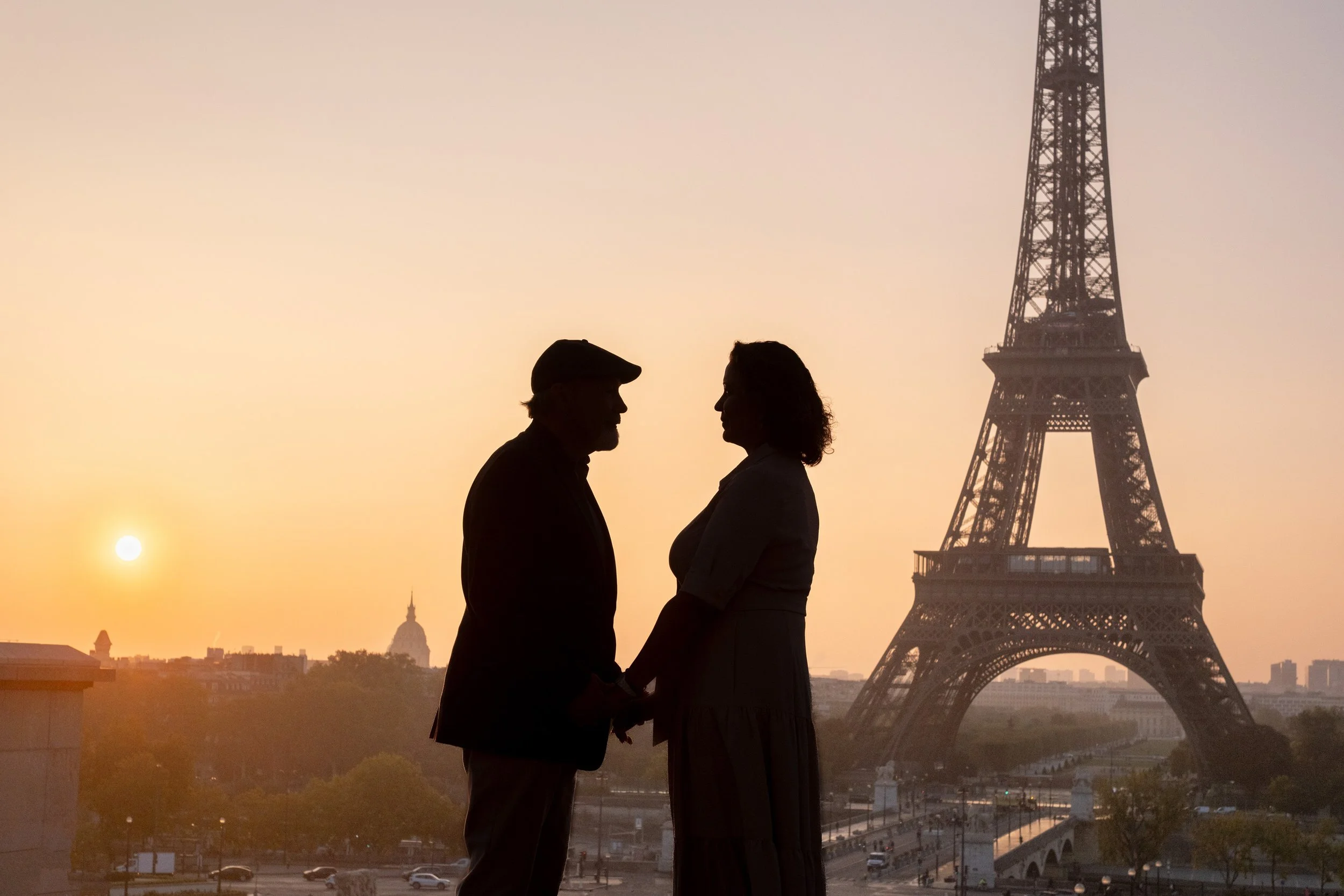 Photographer-Paris-Chris-Perona-Honeymoon-proposal-engagement-Trocadero-Eiffel-tower-sunrise-silhouette-sunrise.jpeg