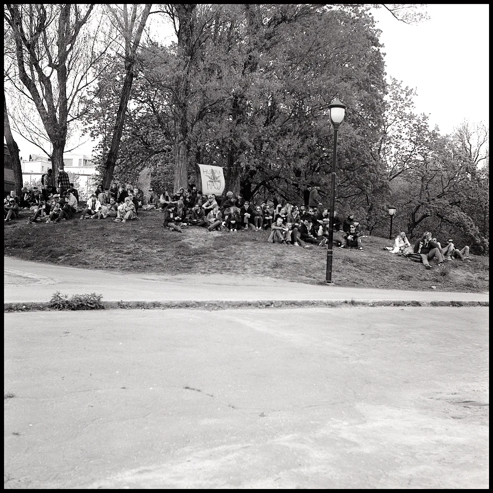 190514_fausko_scan_b&w_oslo_marihuanamarsjen_009.jpg