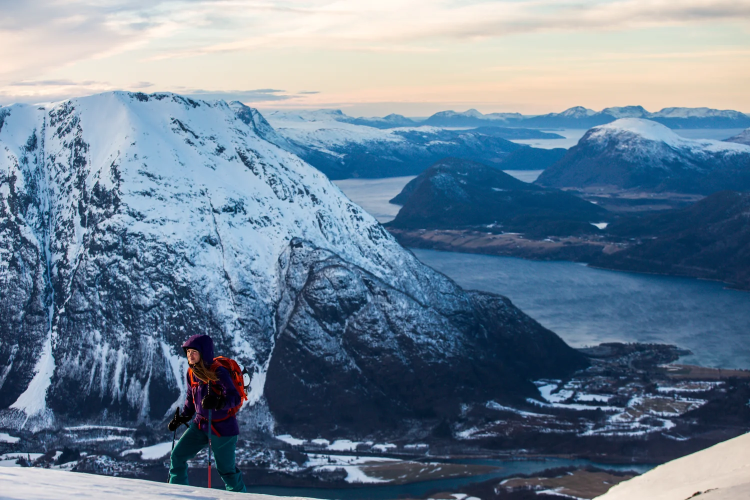 260215_fausko_romsdalen_skitouring_romsdalsmountains_blanebba_anja_alme_gaardli.jpg