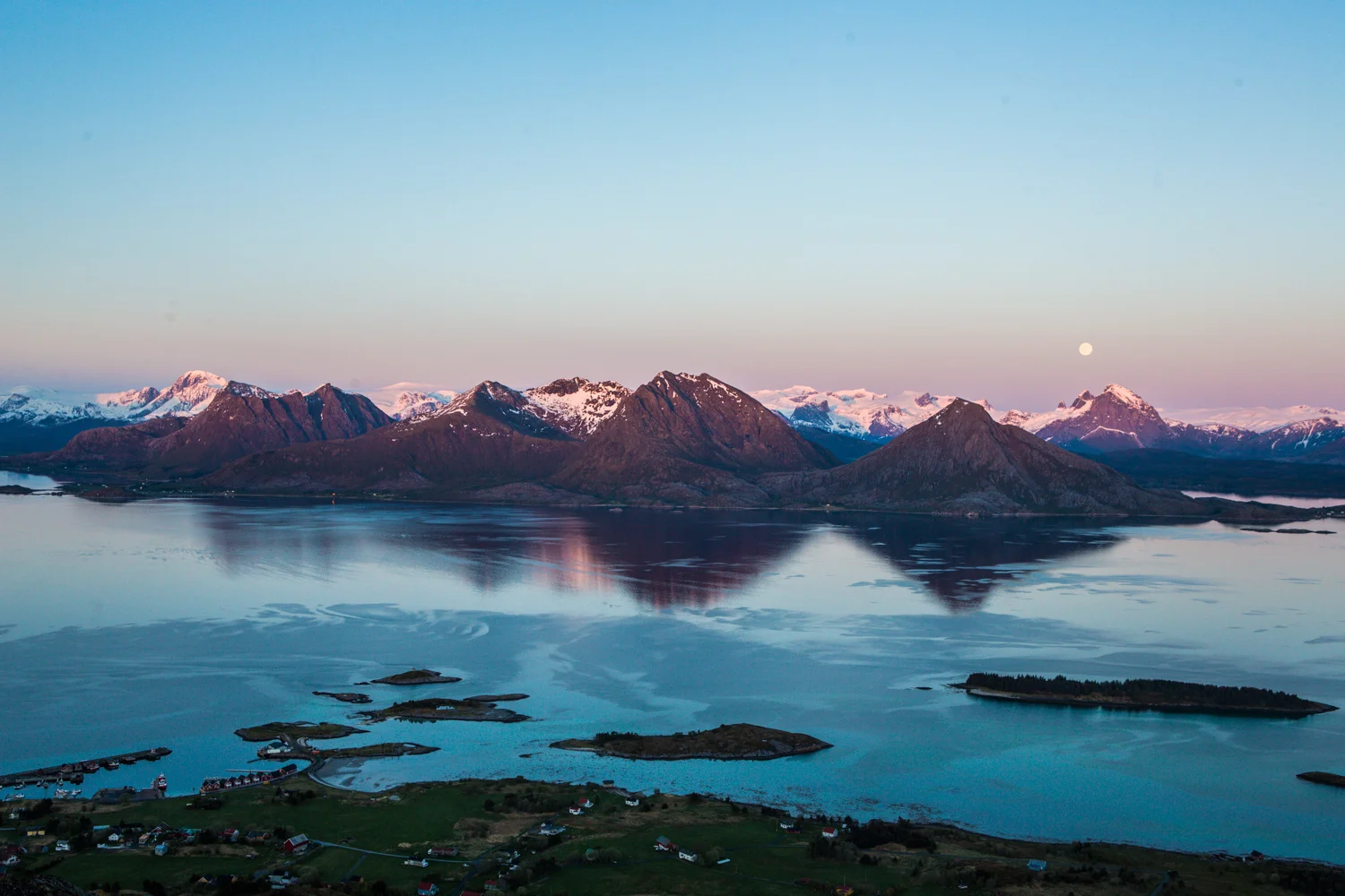 210516_fausko_lofotentravels_bolga_svartisen_landskap-19.jpg
