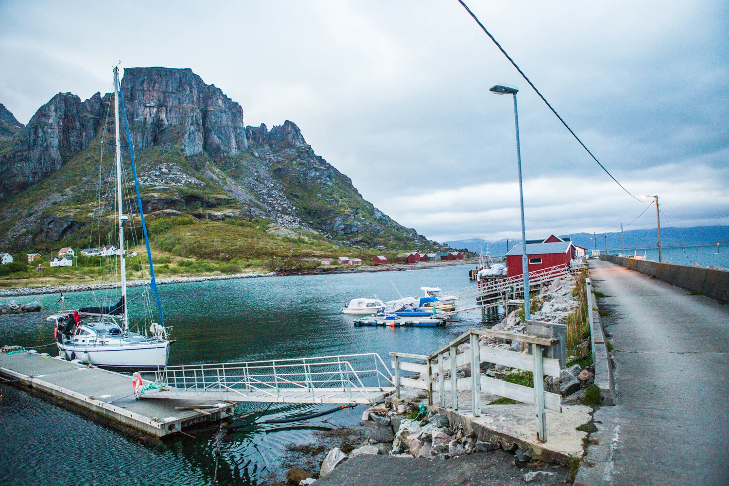 230516_fausko_lofotentravels_nordland_lillefugleøy_landskap_portrett-5.jpg