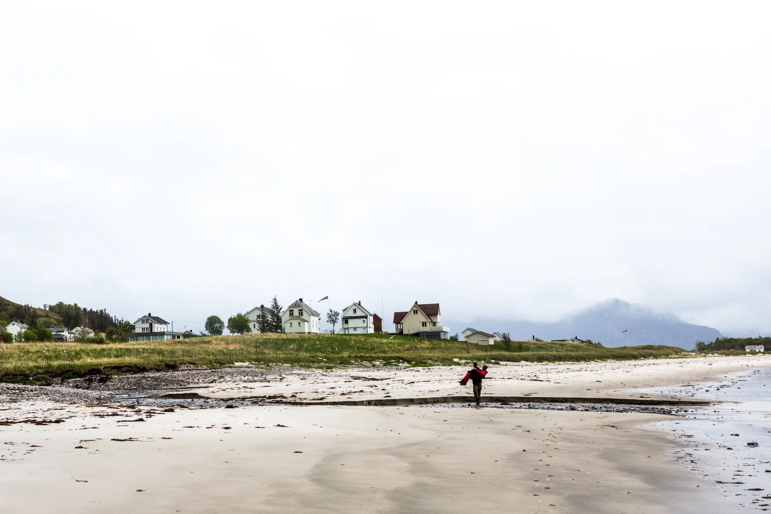 240516_fausko_lofotentravels_sørfugleøya_landskap_dokumentar-4.jpg
