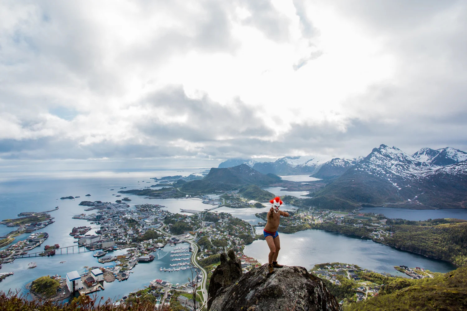 250516_fausko_lofotentravels_svolvær_svolværgeiten_sandvikencamping_landskap-8.jpg