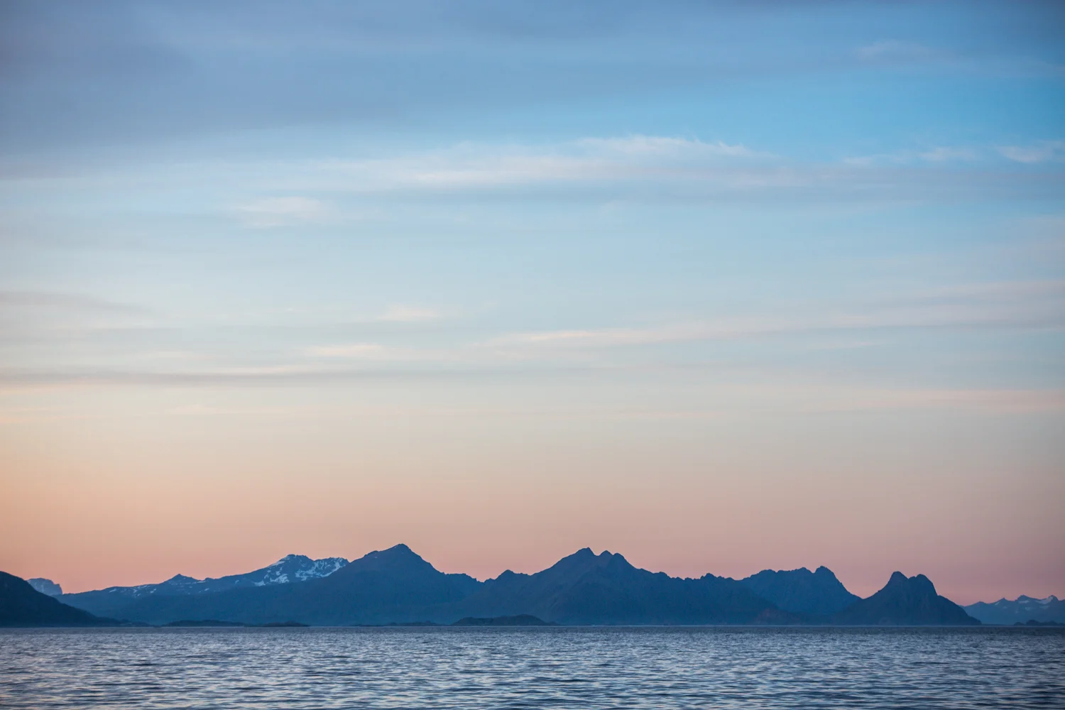 290516_fausko_lofotentravels_lofotveggen_henngingsvær_solnedgang_soloppgang_landskap_dokumentar_-4.jpg