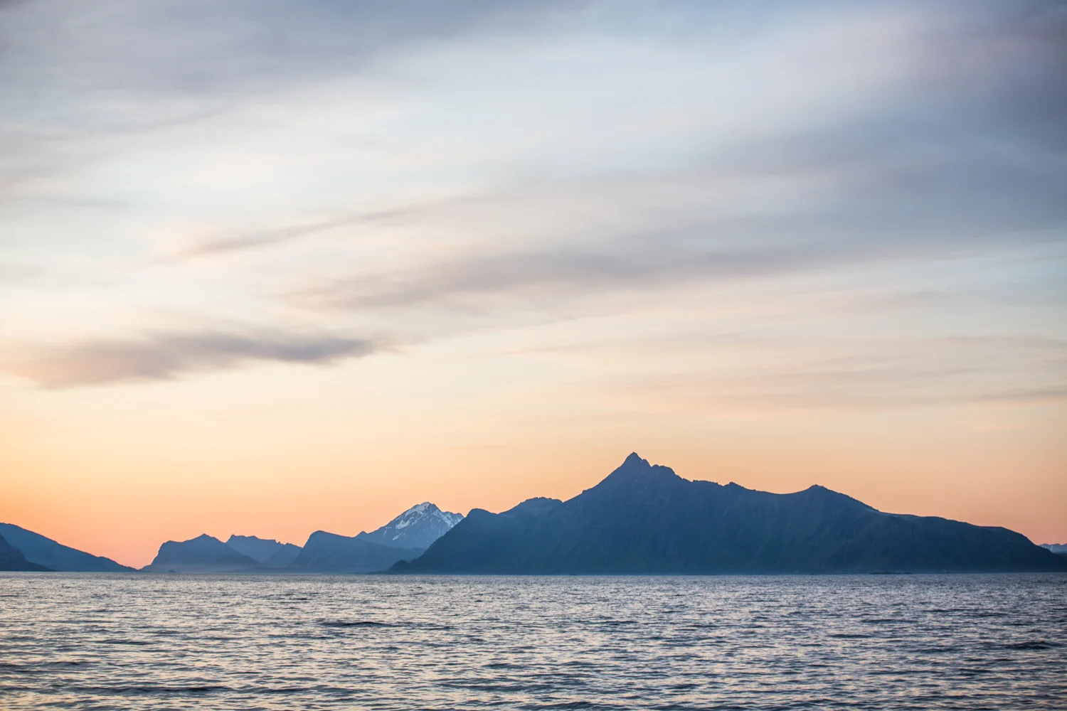 290516_fausko_lofotentravels_lofotveggen_henngingsvær_solnedgang_soloppgang_landskap_dokumentar_-6.jpg