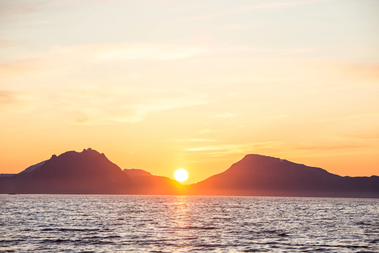 290516_fausko_lofotentravels_lofotveggen_henngingsvær_solnedgang_soloppgang_landskap_dokumentar_-13.jpg