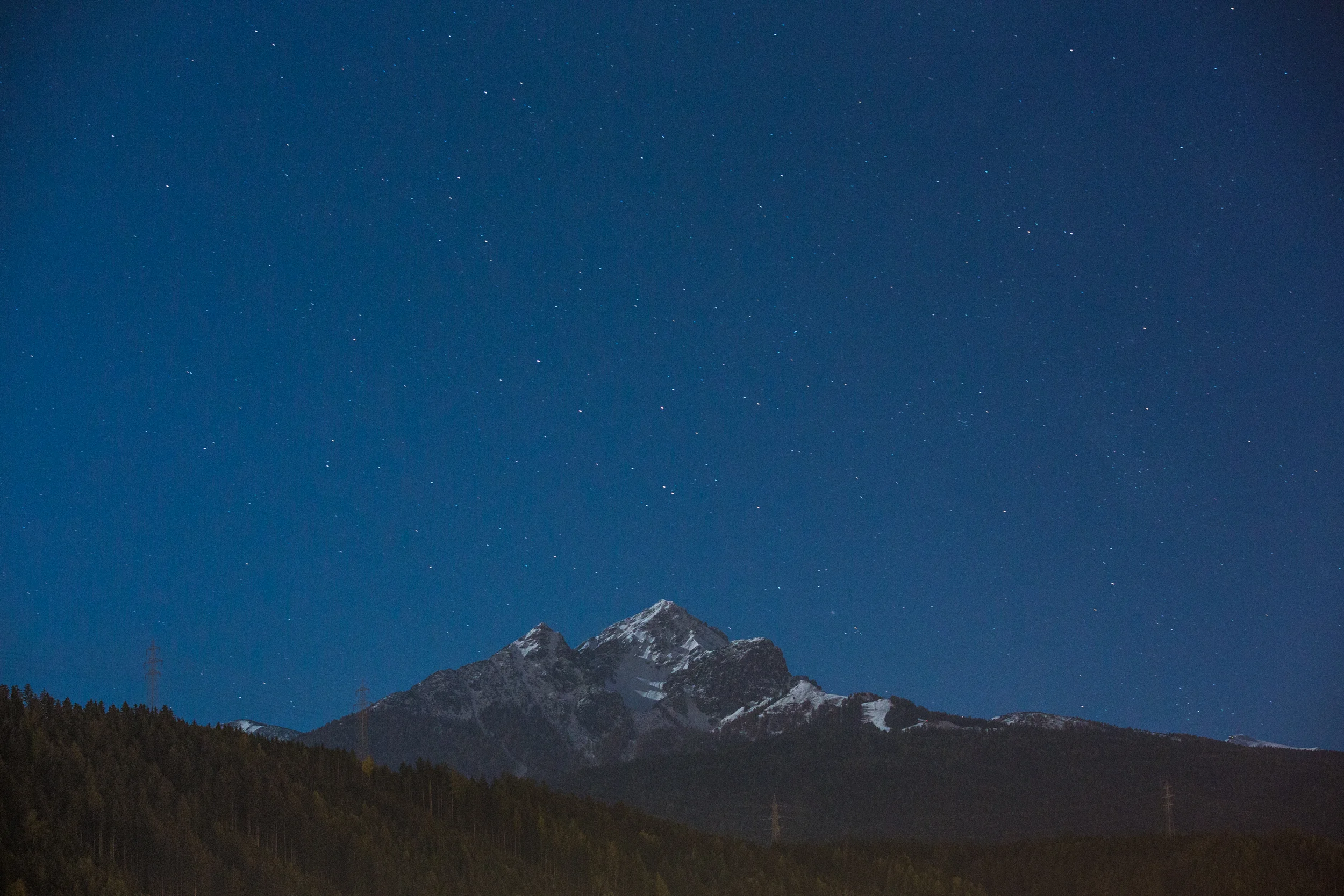 231015_fausko_innsbruck_frabalkongen_stars_landskap.jpg