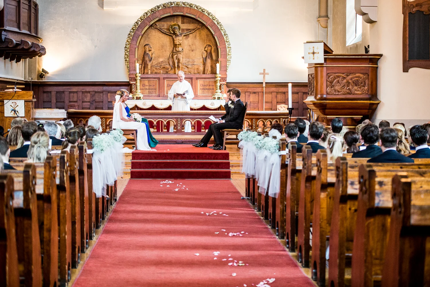 170617_fausko_oslo_fagerborgkirke_bryllup_amund&susanne_portrett_dokumentar_-21.jpg