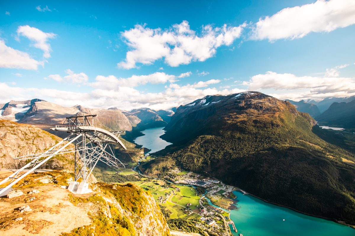 080918_fausko_loen_viaferrata_landskap_portrett-8.jpg