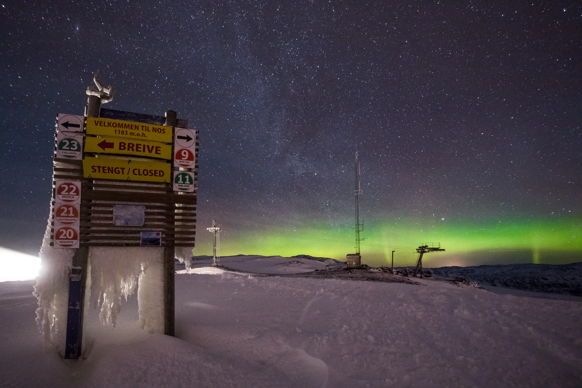 040117_fausko_hovden_nos_stjerneklart_nordlys_landskap-2.jpg