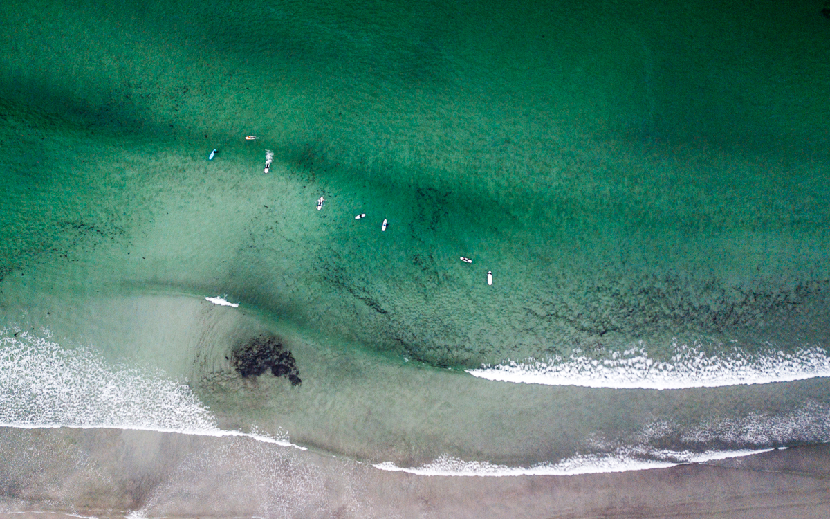 060918_fausko_stadt_hoddevika_høst_drone_topdown_surf_landskap.jpg