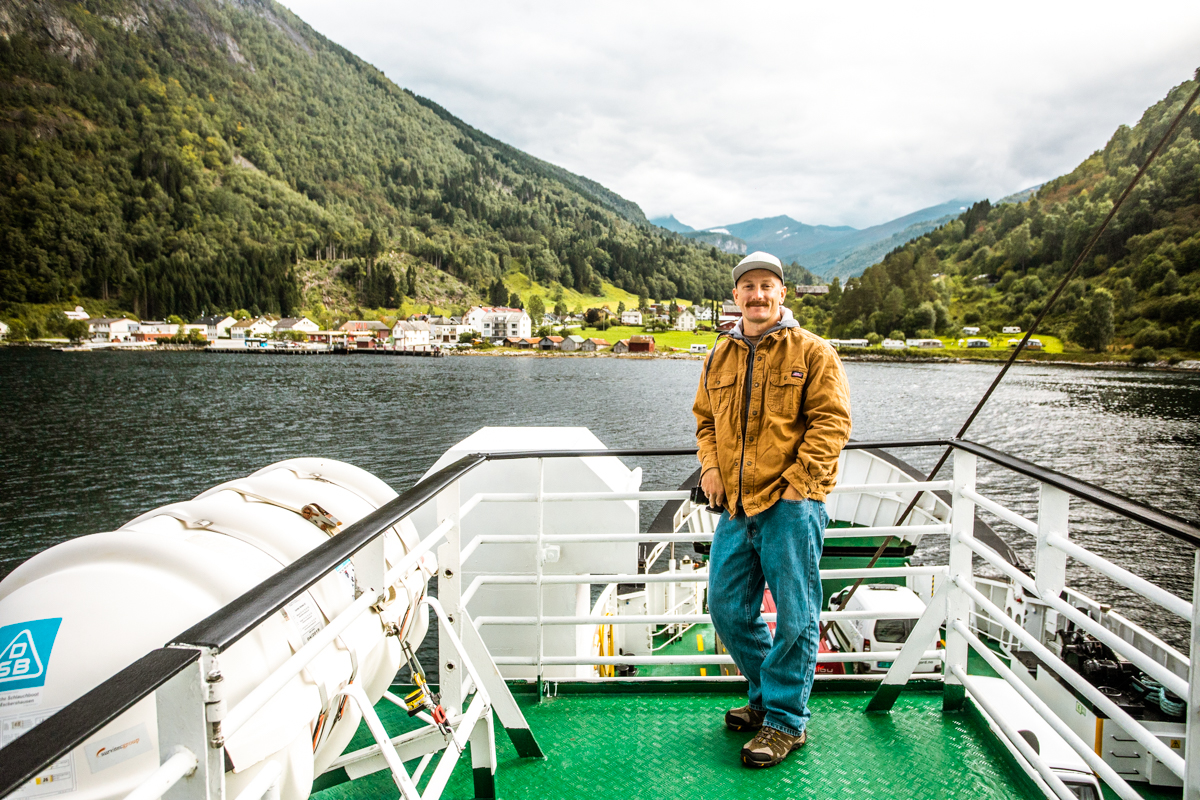 040918_fausko_vestlandet_geiranger_fossefall_fjorutsikt_flydalsjuvet_dalsnibba_tyler_joe_kyle_landskap_portrett.jpg