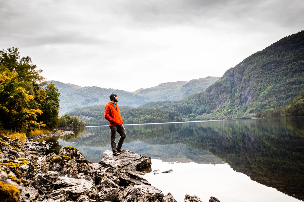 070918_fausko_loen_vestlandet_lovatnet_tyler_landskap_portrett-4.jpg