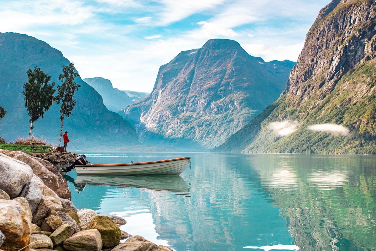 070918_fausko_loen_vestlandet_lovatnet_tyler_landskap_portrett.jpg