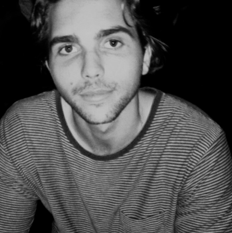 Eamonn Snow Home Country: Australia Home University: Macquarie University Major: Media & Journalism Fun Fact: Shares name with Jon Snow from Game of Thrones Contact Eamonn