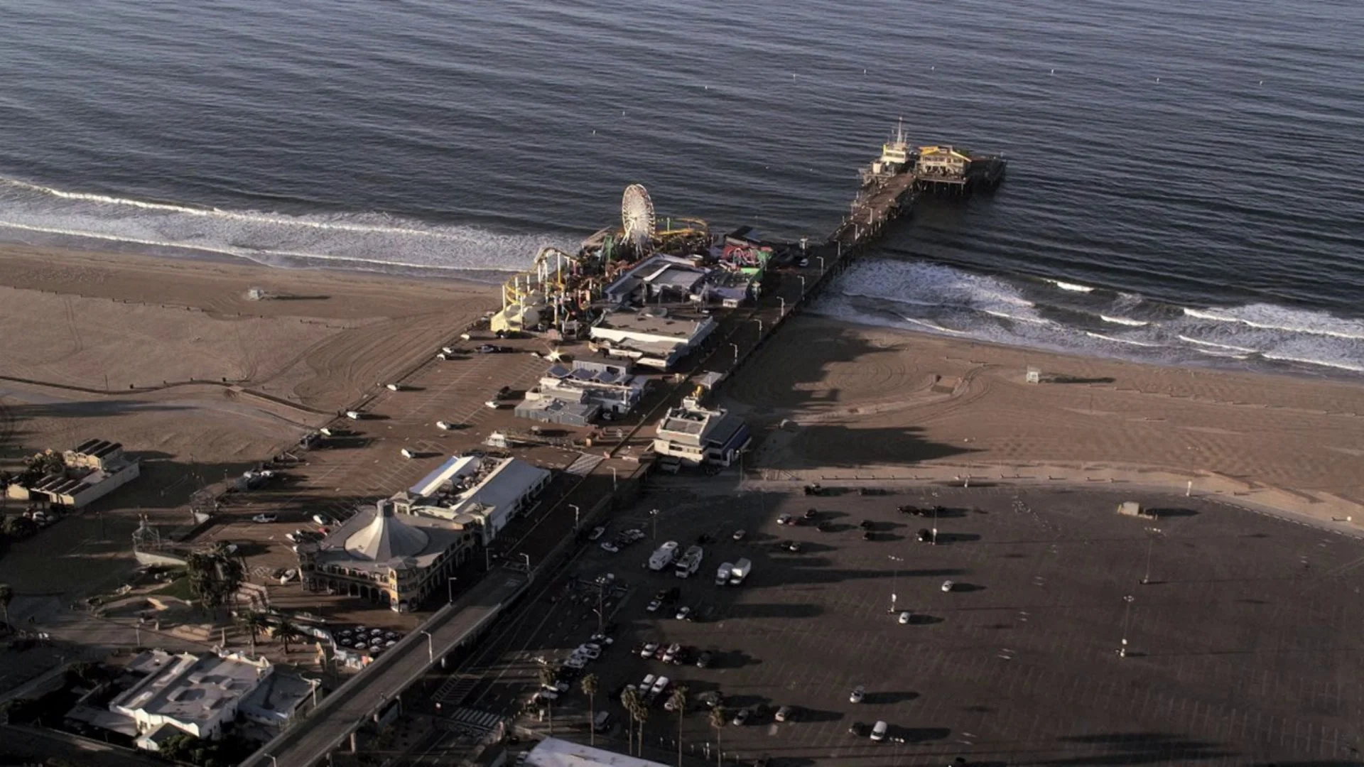 SHARKNADO Post-Shark Attack Bar Scene
