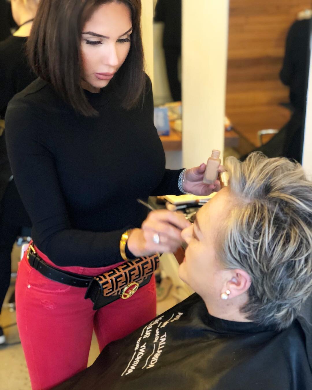 Make - up now available at the salon by appointment with Make - up artist and beauty influencer @sabrina_treffiletti 💄💇🏼&zwj;♀️ #makeup#hair#makeupartist#mosmonsalon#mosmon#northshore#blogger#beauty#hairdresser#instagram#instahair#lorealprous#shuu