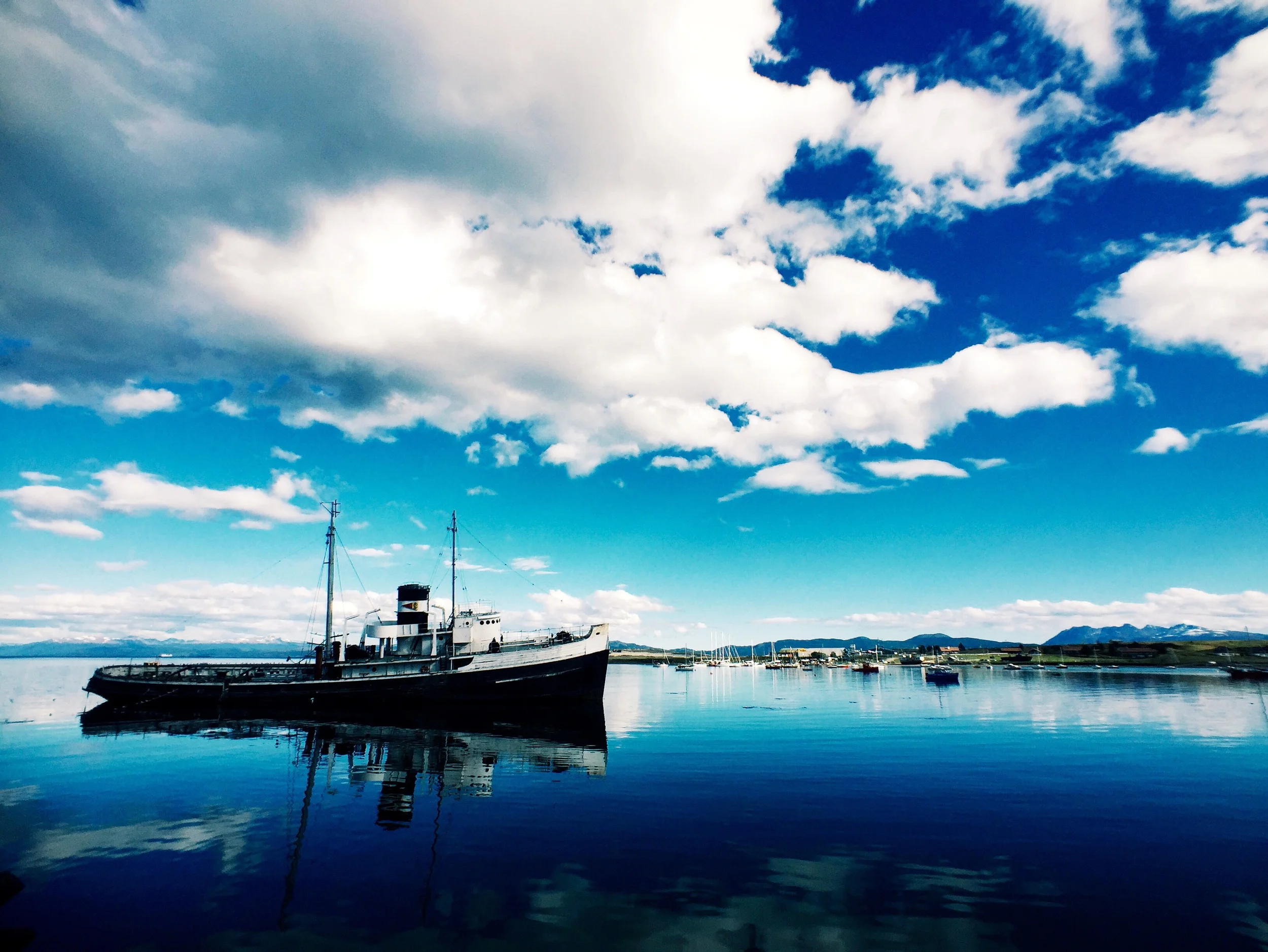 Abandoned ship at the port of Ushuaia 