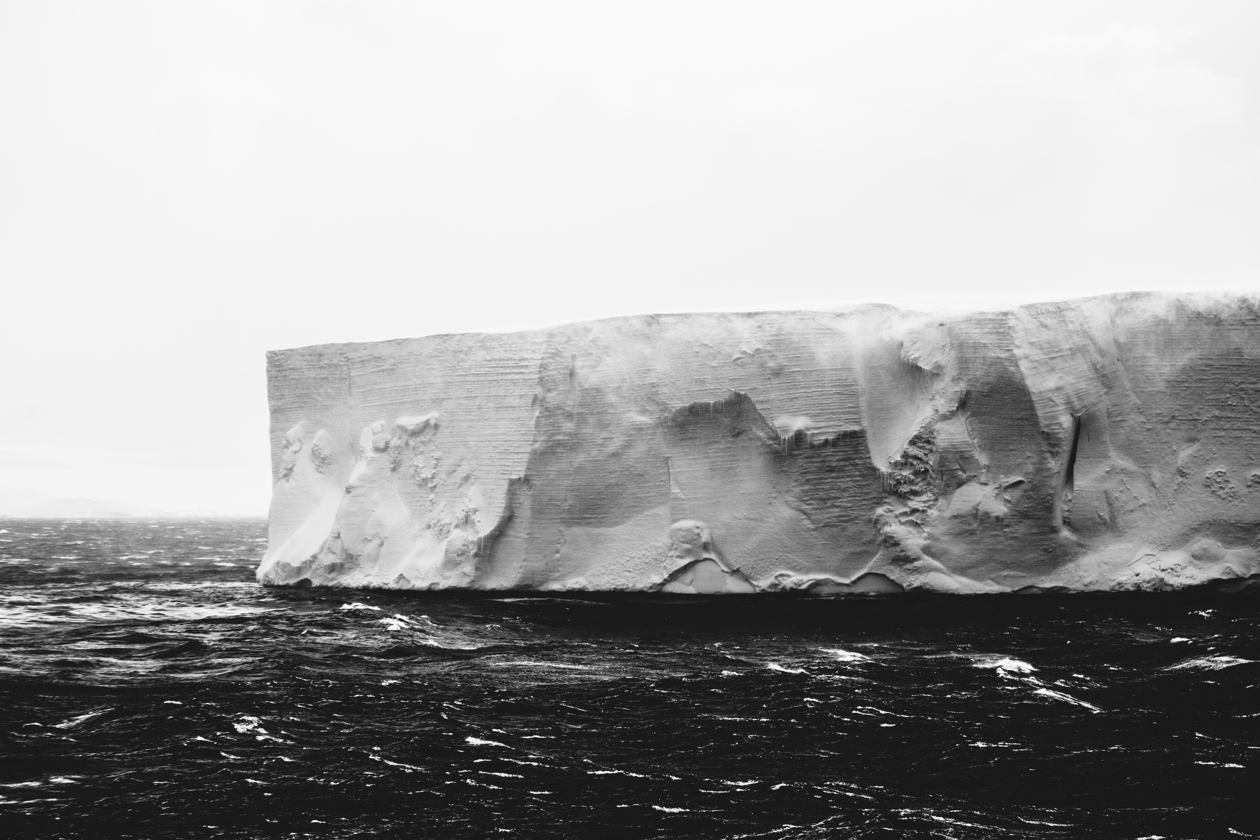 aqm-antarctica-noir-22.jpg