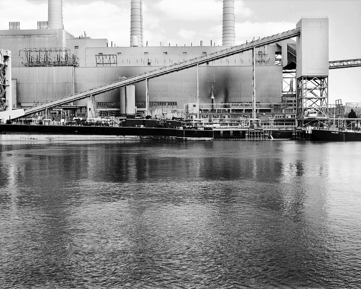 LIC_powerplant_R1_F001_WEB_1500.jpg