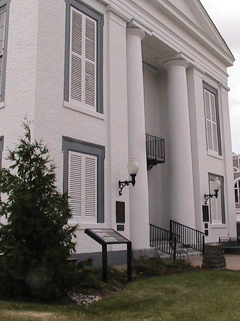 Morgan_Marker_at_Courthouse[1].JPG