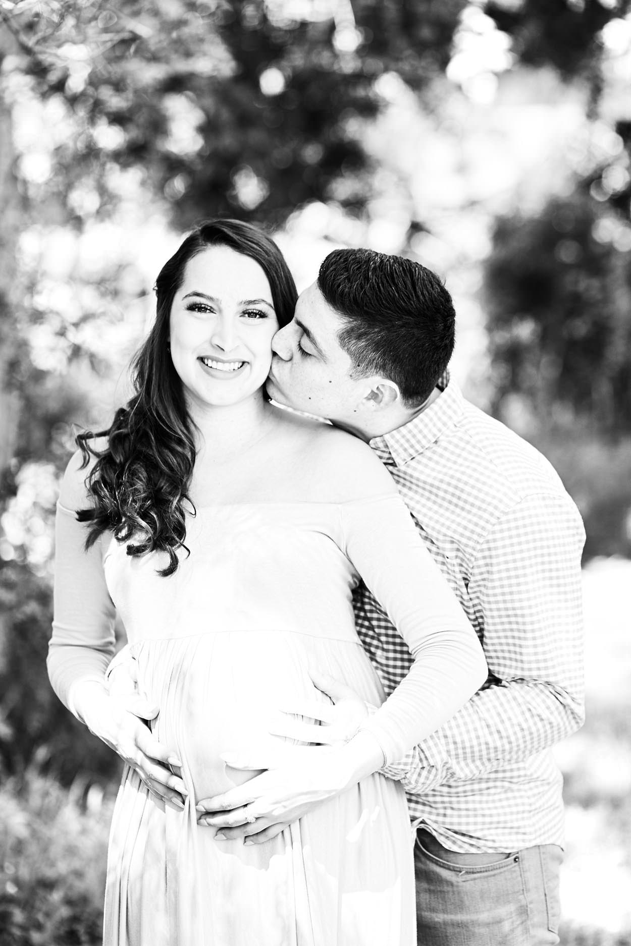 Wilderness Park Maternity Photography images from South Bay family and wedding portrait photography business Daniel Doty Photography.
