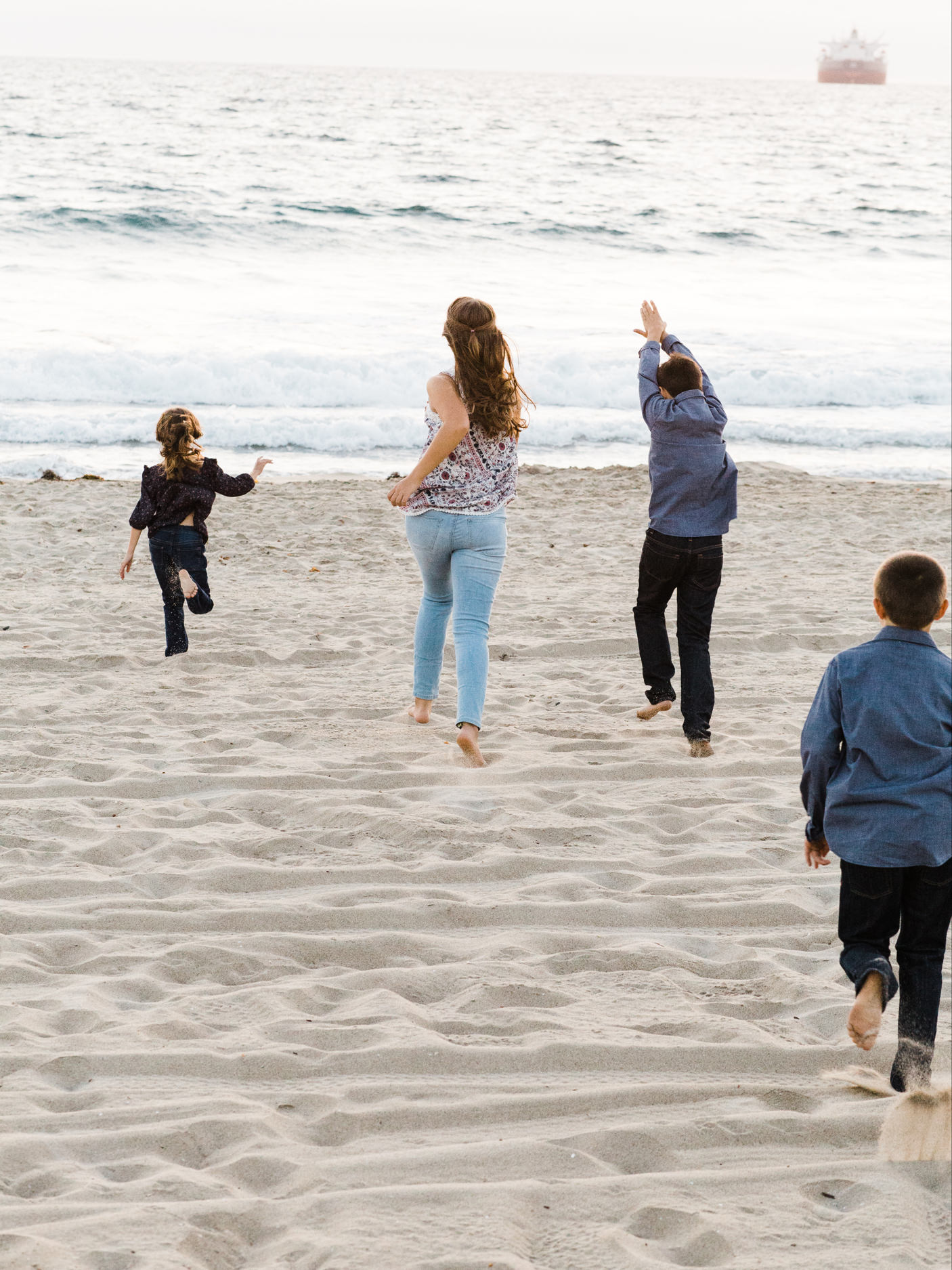  El Porto Manhattan Beach Family Portrait Photographs and El Porto Manhattan Beach Family Portrait Photographs, El Porto Manhattan Beach Family Portrait Photographs, Photographer, El Porto Manhattan Beach Family Portrait Photographs from Fine Art Fam