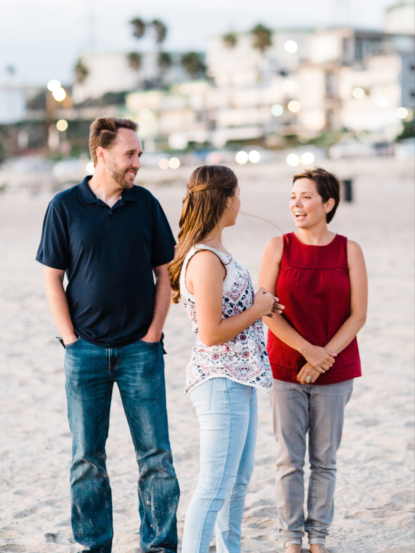  El Porto Manhattan Beach Family Portrait Photographs and El Porto Manhattan Beach Family Portrait Photographs, El Porto Manhattan Beach Family Portrait Photographs, Photographer, El Porto Manhattan Beach Family Portrait Photographs from Fine Art Fam