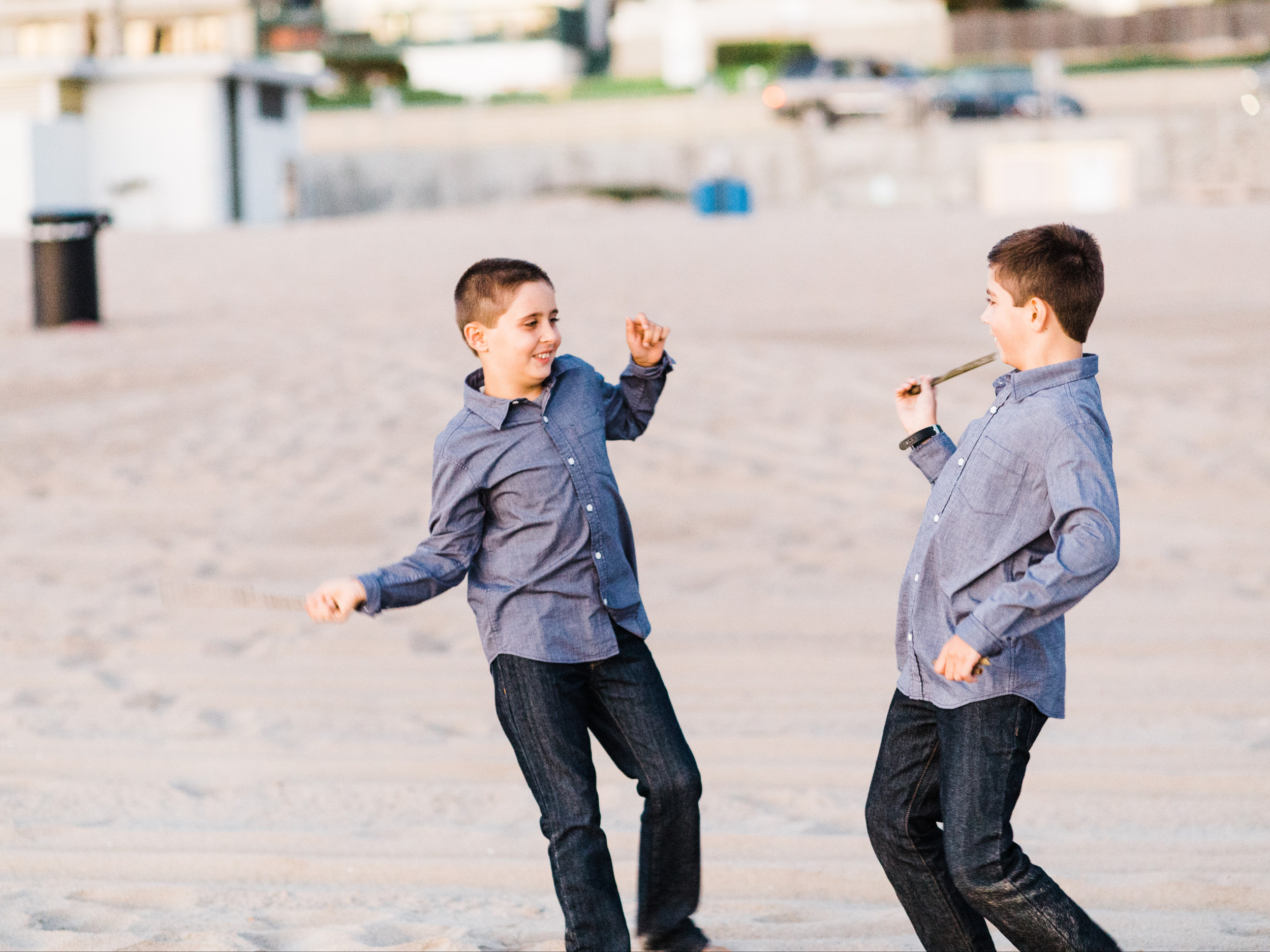  El Porto Manhattan Beach Family Portrait Photographs and El Porto Manhattan Beach Family Portrait Photographs, El Porto Manhattan Beach Family Portrait Photographs, Photographer, El Porto Manhattan Beach Family Portrait Photographs from Fine Art Fam