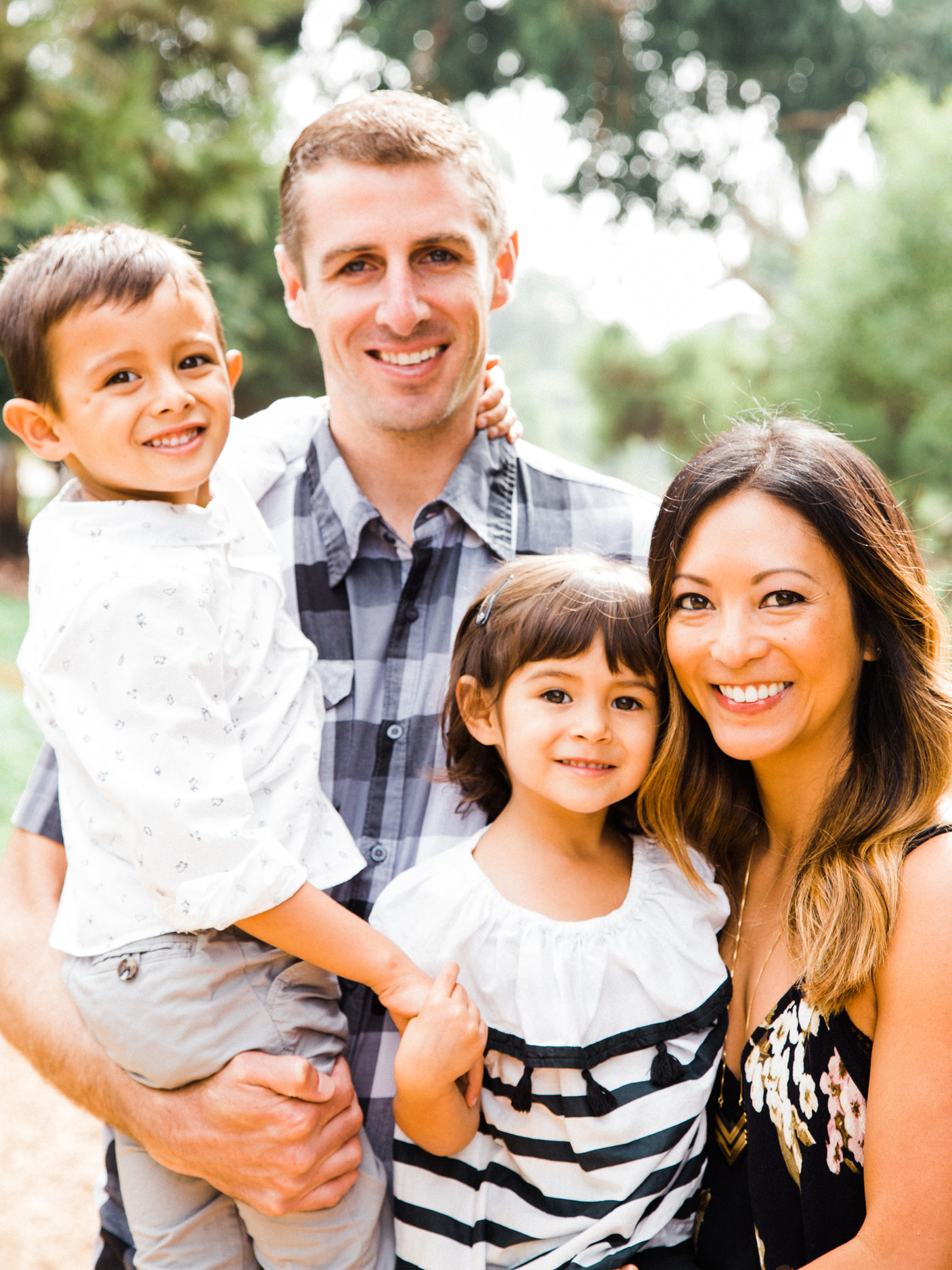 Valley Park Hermosa Beach Valley Park Hermosa Beach Family Portrait Photographs and Valley Park Hermosa Beach Family Portrait Photography from Fine Art Family Portrait Photographer, engagement photographer and Wedding Photographer Daniel Doty Photography.