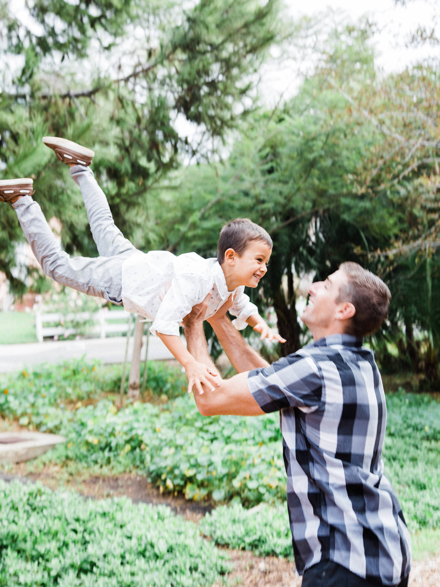 Valley Park Hermosa Beach Valley Park Hermosa Beach Family Portrait Photographs and Valley Park Hermosa Beach Family Portrait Photography from Fine Art Family Portrait Photographer, engagement photographer and Wedding Photographer Daniel Doty Photography.